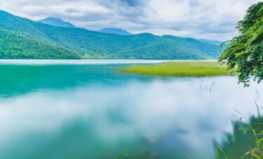 Gabala lac Nohur